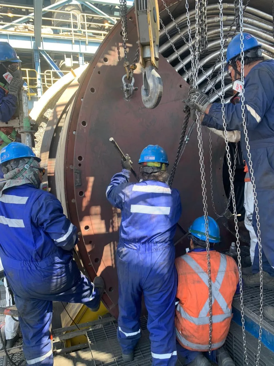 Cuadrilla en la boca del secador